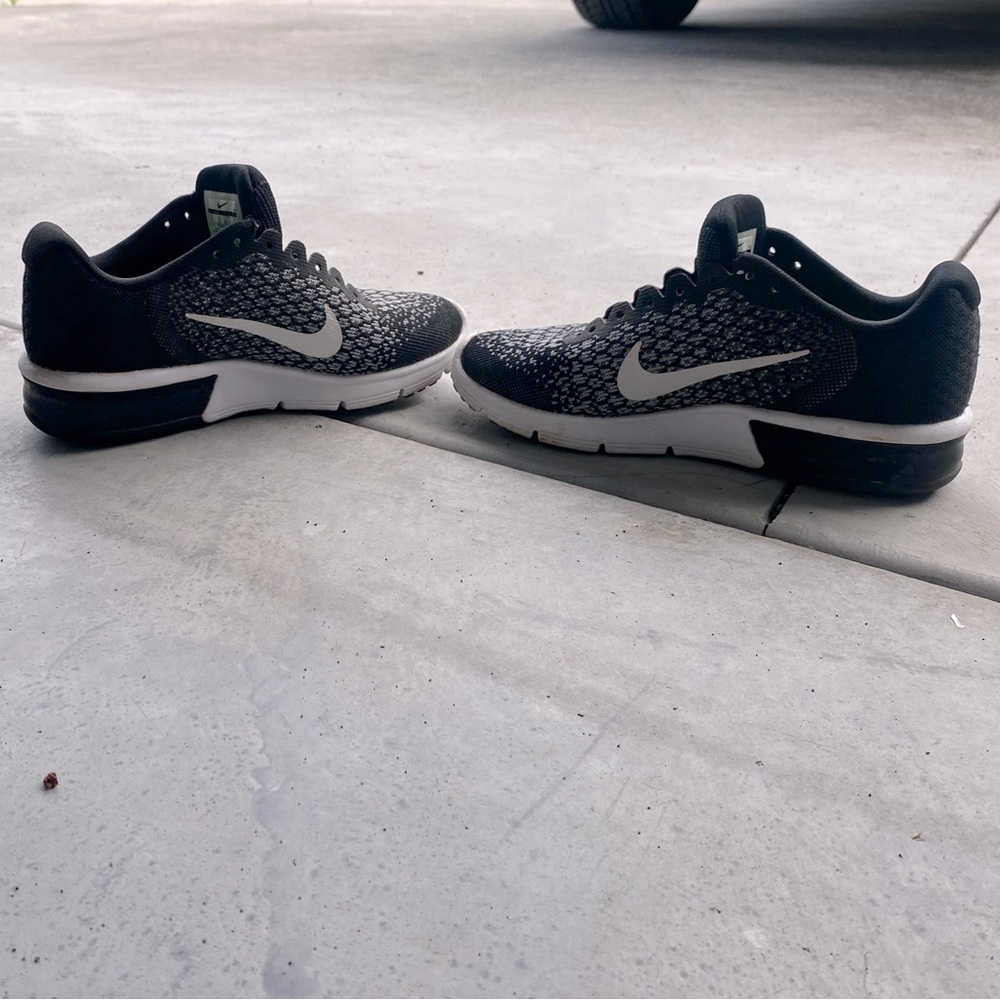 Women’s Nike Airmax shoes
